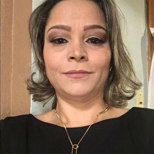 Meet your Posher, Vania